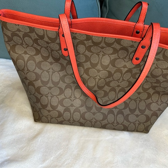 Coach x Keith Haring Signature Reversible City Tote Khaki Saddle Bag Orange - Picture 5 of 11